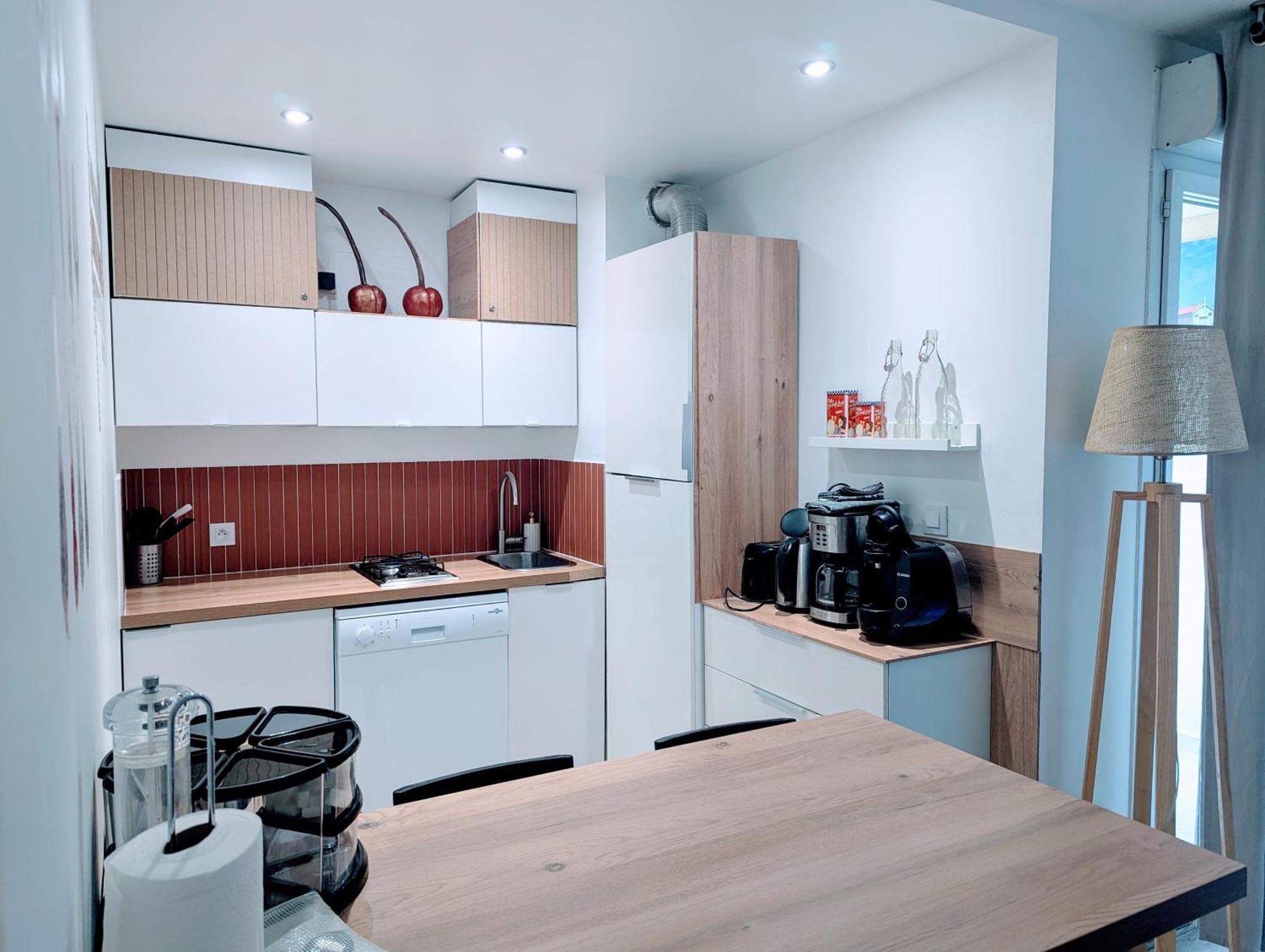 Ferienwohnung F2 garage box WiFi terasse clim Gare Fac Eco Richter Montpellier Exterior foto